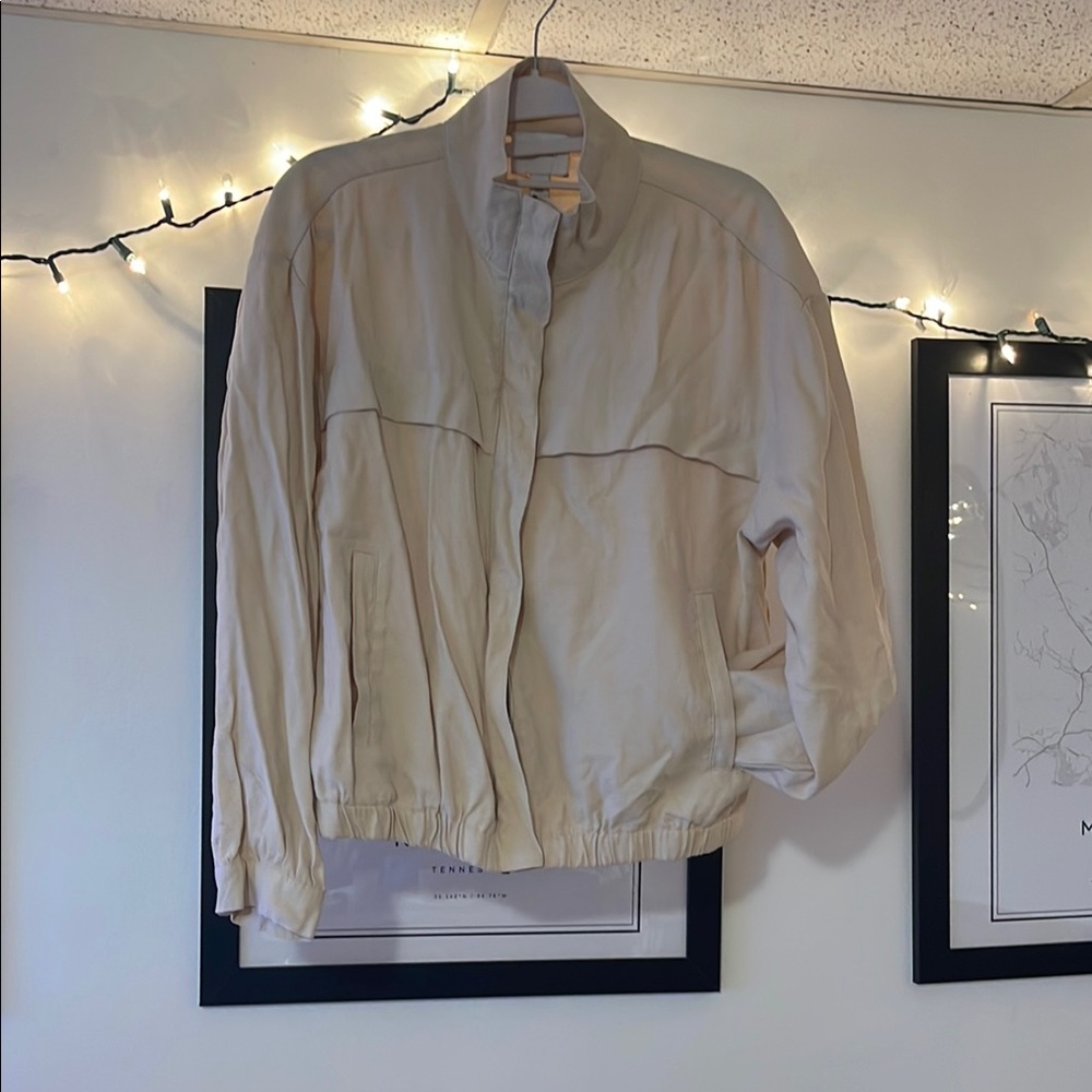 Nine West Cream Bomber Jacket with Stand-Up Collar and Lightweight Design